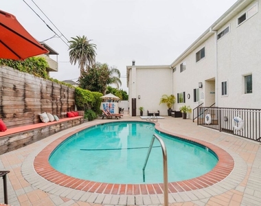 2721 2nd Street - Photo Thumbnail 25