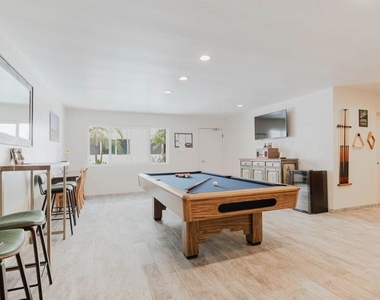 2721 2nd Street - Photo Thumbnail 19