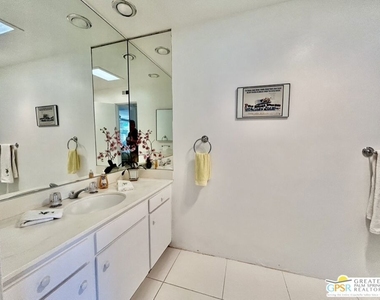 197 Desert Lakes Drive - Photo Thumbnail 28