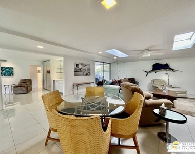 197 Desert Lakes Drive - Photo Thumbnail 16