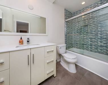 5848 Hazeltine Avenue - Photo Thumbnail 7