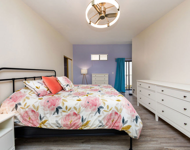 5848 Hazeltine Avenue - Photo Thumbnail 6