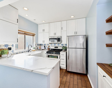 12601 Matteson Avenue - Photo Thumbnail 13