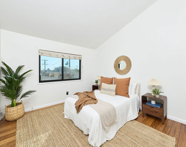 12601 Matteson Avenue - Photo Thumbnail 25
