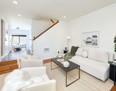 12601 Matteson Avenue - Photo Thumbnail 6