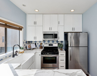 12601 Matteson Avenue - Photo Thumbnail 15