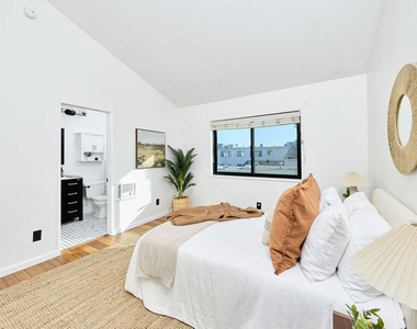 12601 Matteson Avenue - Photo Thumbnail 27
