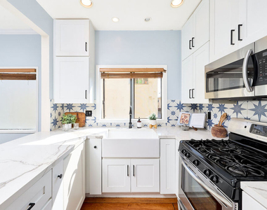 12601 Matteson Avenue - Photo Thumbnail 3