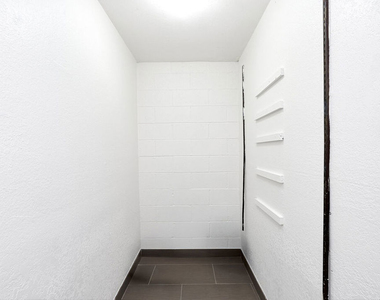 12601 Matteson Avenue - Photo Thumbnail 34