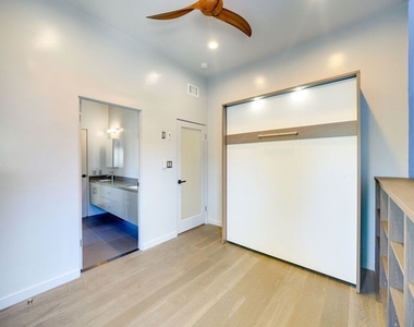 929 Dickson Street - Photo Thumbnail 17
