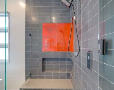 929 Dickson Street - Photo Thumbnail 15