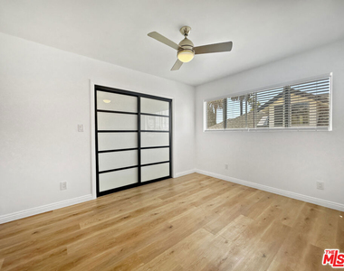 2841 S Sycamore Avenue - Photo Thumbnail 12