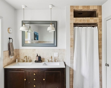 10963 Lindblade St - Photo Thumbnail 19