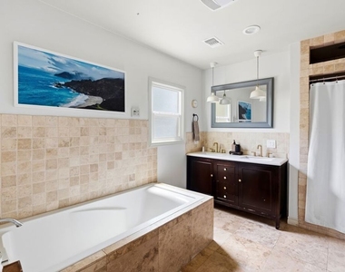 10963 Lindblade St - Photo Thumbnail 18