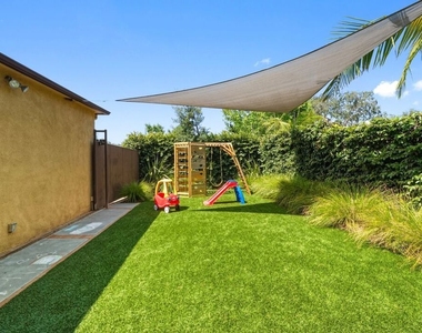 10963 Lindblade St - Photo Thumbnail 29