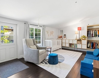 10963 Lindblade St - Photo Thumbnail 24