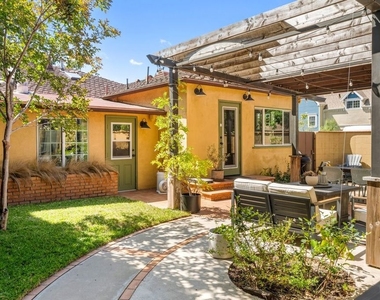 10963 Lindblade St - Photo Thumbnail 31