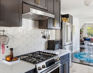 10963 Lindblade St - Photo Thumbnail 10
