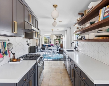 10963 Lindblade St - Photo Thumbnail 9