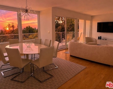 8376 Hollywood Boulevard - Photo Thumbnail 48