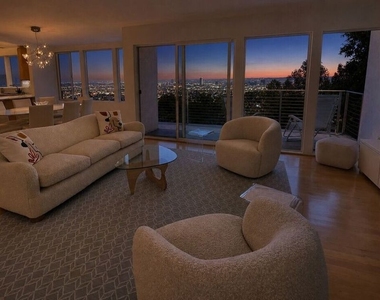 8376 Hollywood Boulevard - Photo Thumbnail 51