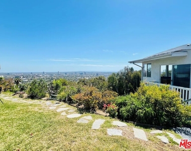 8376 Hollywood Boulevard - Photo Thumbnail 54