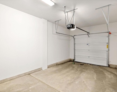 1523 Wingwood - Photo Thumbnail 26