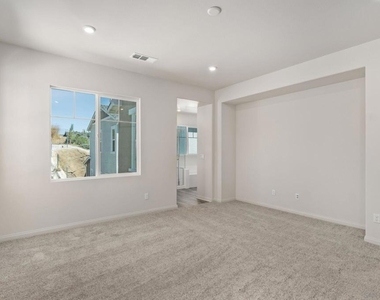 1523 Wingwood - Photo Thumbnail 12