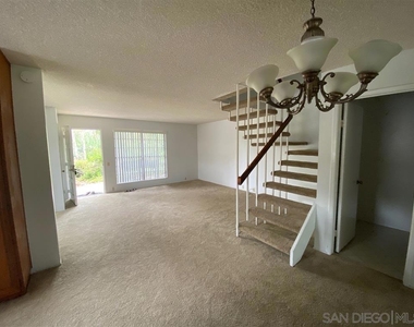 4354 Vision Dr - Photo Thumbnail 7