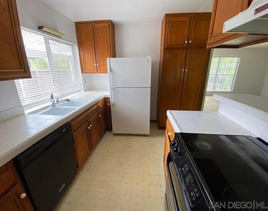 4354 Vision Dr - Photo Thumbnail 5