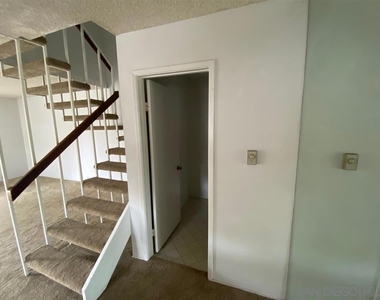 4354 Vision Dr - Photo Thumbnail 8