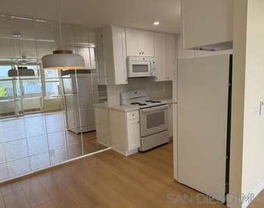 2510 Torrey Pines Rd, Unit 312 - Photo Thumbnail 1