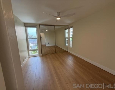 2510 Torrey Pines Rd, Unit 312 - Photo Thumbnail 6