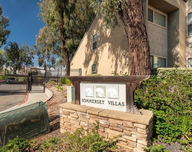 1350 N Escondido Blvd - Photo Thumbnail 18