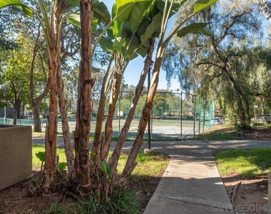 1350 N Escondido Blvd - Photo Thumbnail 11