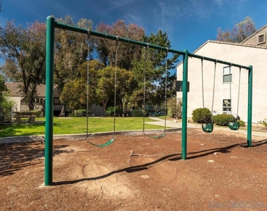 1350 N Escondido Blvd - Photo Thumbnail 15