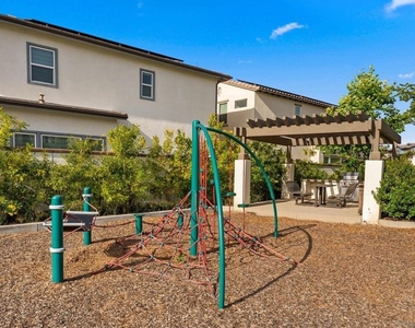 493 Village Greens Way - Photo Thumbnail 42