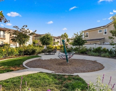 493 Village Greens Way - Photo Thumbnail 43
