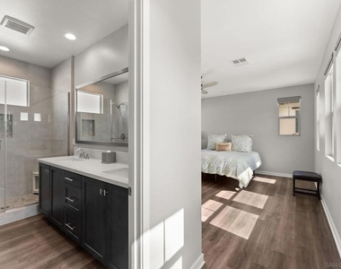 493 Village Greens Way - Photo Thumbnail 21