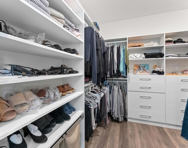 493 Village Greens Way - Photo Thumbnail 22