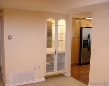 4082 Mahaila Avenue - Photo Thumbnail 5
