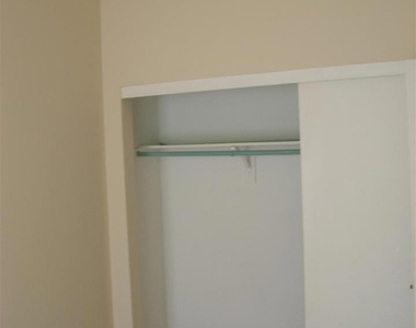 4082 Mahaila Avenue - Photo Thumbnail 11