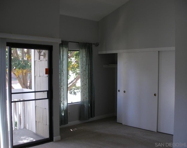 4082 Mahaila Avenue - Photo Thumbnail 6