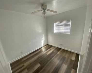 950 E Washington Ave - Photo Thumbnail 8