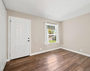 6440 Harvard Street - Photo Thumbnail 24