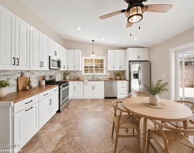 6440 Harvard Street - Photo Thumbnail 12