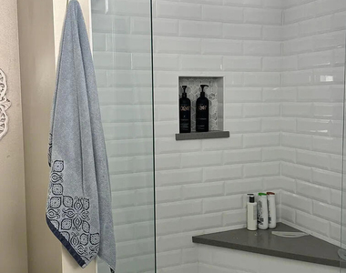 5033 Island View Street - Photo Thumbnail 6
