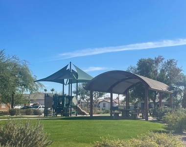 80085 Peak Forest Drive - Photo Thumbnail 7