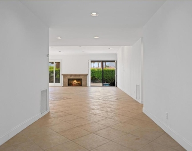 75 Colgate Drive - Photo Thumbnail 3