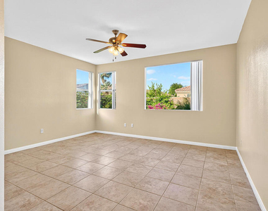 42217 Whisper Rock Street - Photo Thumbnail 12